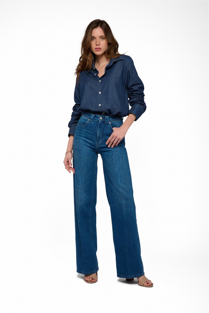 Medium blue