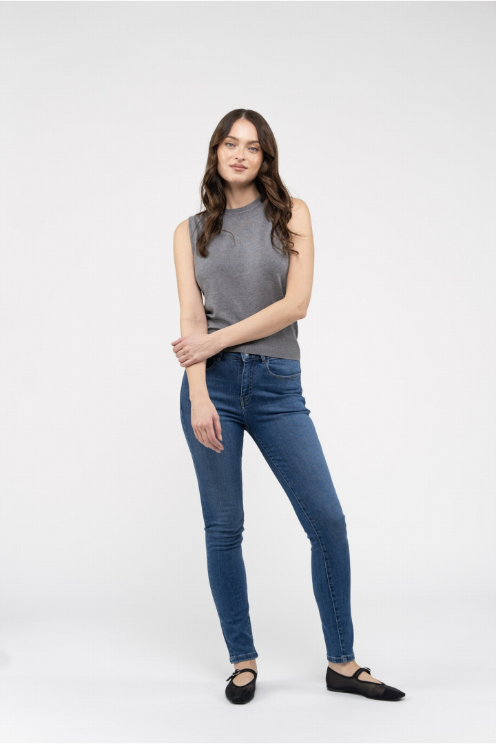 Medium blue