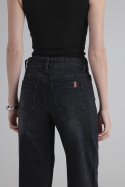 Medium black
