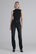 Medium black