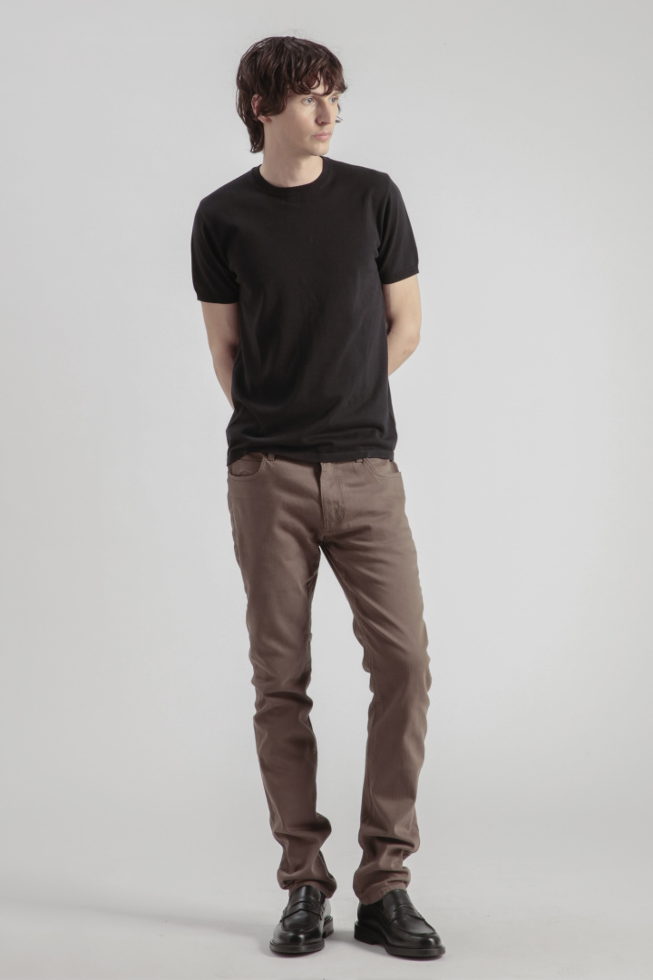 Taupe