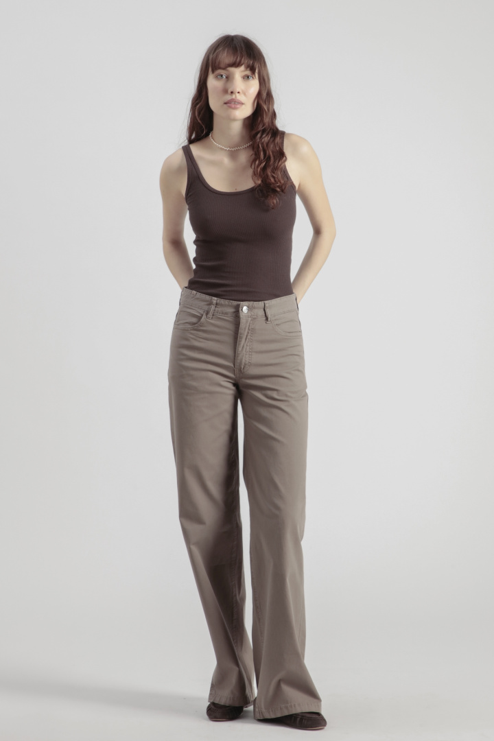 Taupe